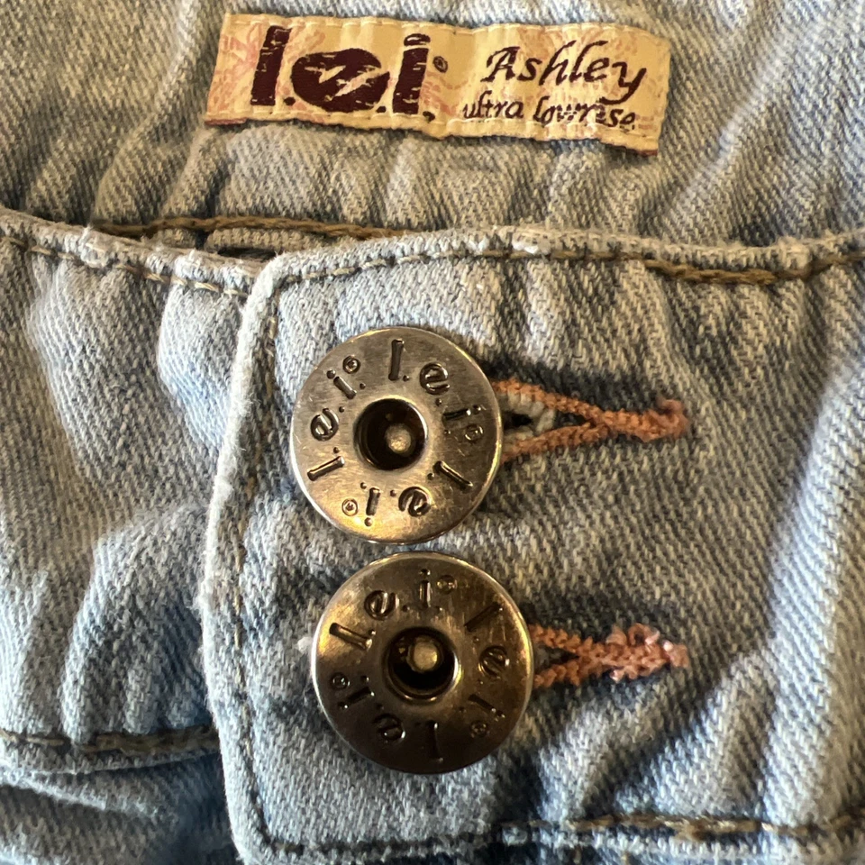 复古 l.e.i. Ashley 超低腰女式 13 短裤浅蓝色牛仔剪裁 Y2K — 第 3/4 张图片