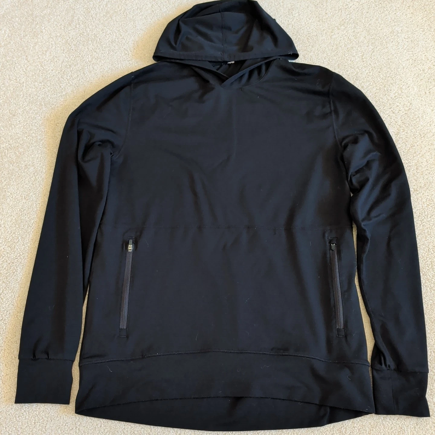 Vuori Performance Hoodie Men 40in Black Tech Scuba Zip Pockets Lightweight *
Opens in a new window o
