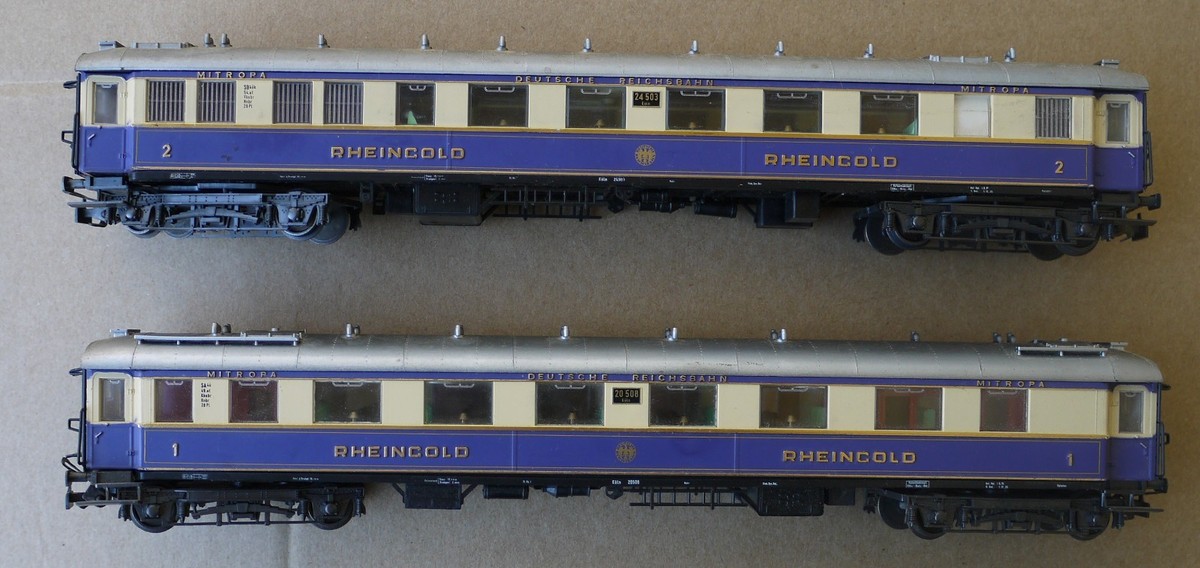 Liliput HO 82300 Rheingold #20-508 1 CL & 20-503 2nd CL. Passenger
