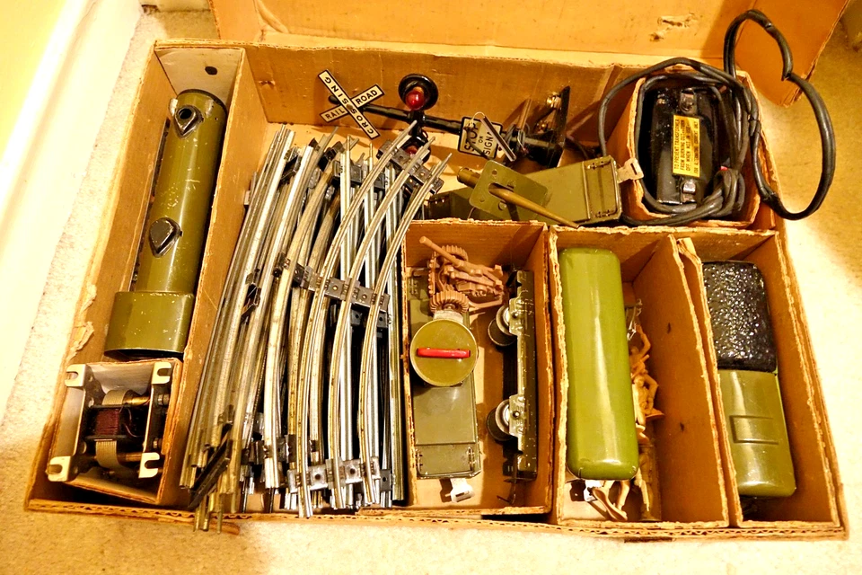 Tren de suministros del ejército calibre O MARX de 1930-40 500 locomotora de vapor caja pista 6 vagones Foto 2 de 4