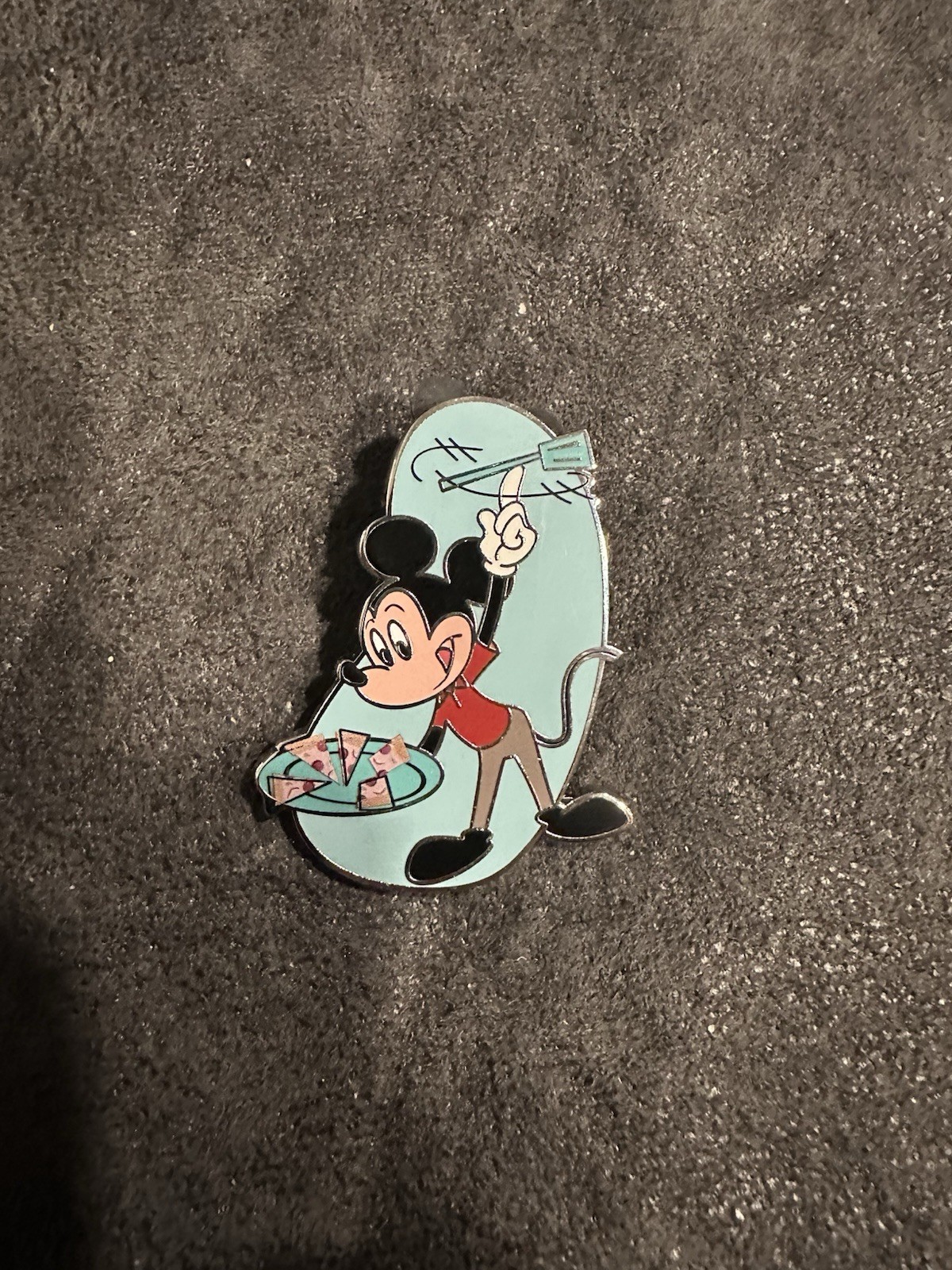 2022 Disney Food And Wine Mystery Pin Mickey Pizza