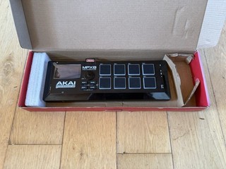 Akai MPX8 Mobile SD Sample Player 8 Pad Sampler Boxed with Cellophane Wrap exc