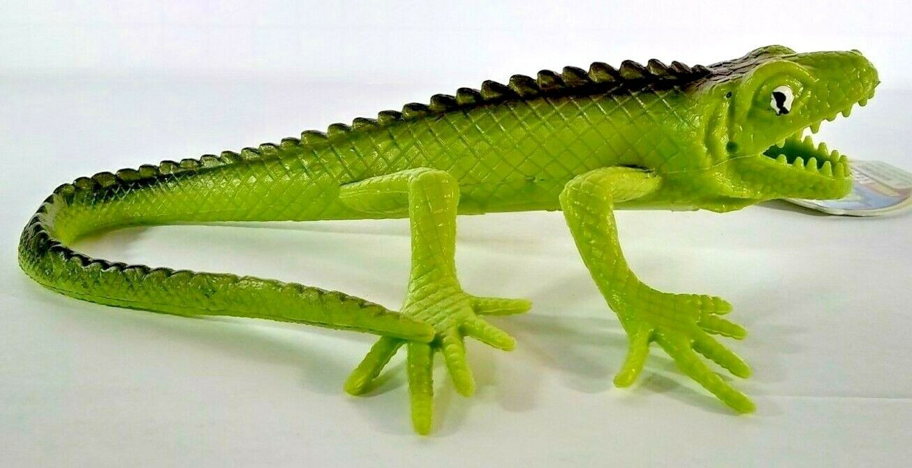 JA-RU Planet Earth Play Snakes (Styles Will Vary), Novelty & Gag Toys 