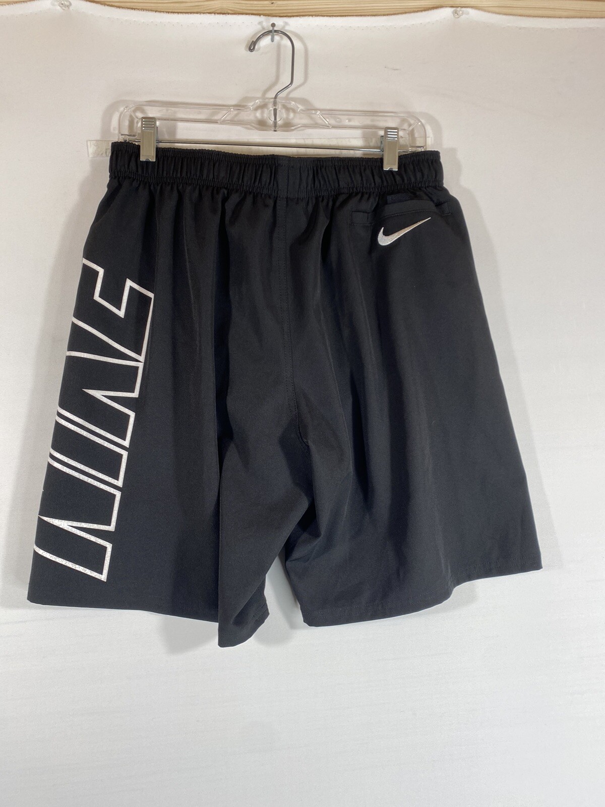 Nike Mens Large Black Athletic Large Logo Shorts Gem