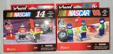 New Lot of 2 K'Nex Nascar 14 & 88 Tony Stewart Pit Crew 36058 & 36066