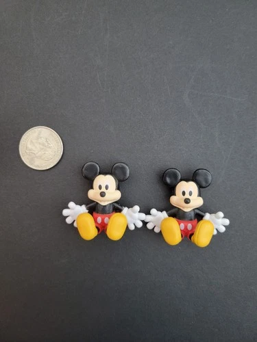 (2) Zuru  MICKEY MOUSE Mini Brands DISNEY Store Edition SERIES 3 Zuru