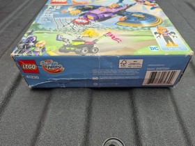LEGO DC Super Hero Girls Batgirl Batjet Chase (41230)