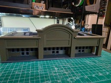 3 STORE COMMERCIAL ASSEMBLED PRINT ON DEMAND S SCALE BUILDING/DIORAMA