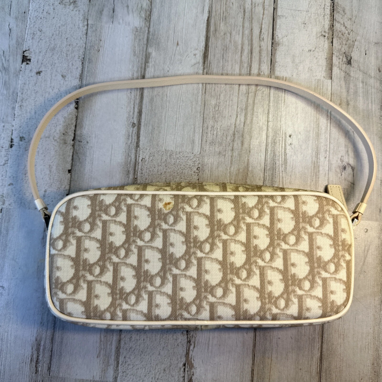 Sac à main oblong Christian Dior brodé 