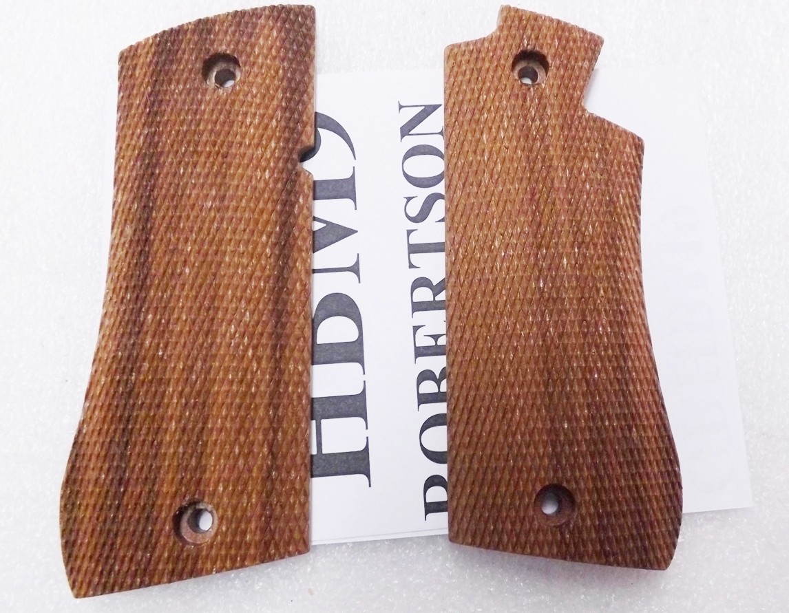 Herretts Checkered Walnut Grips fit Star BM9 & BKM Pistols PD