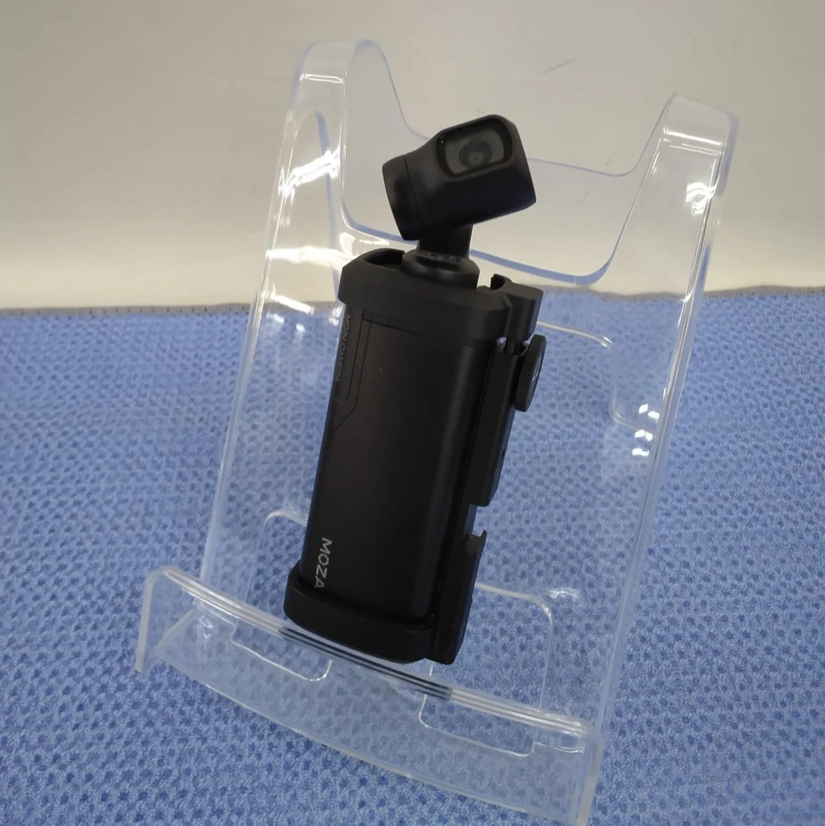 Moza Moin Camera|3 Axis Gimbal|BlackColor|GoodConditon|NiceQuality