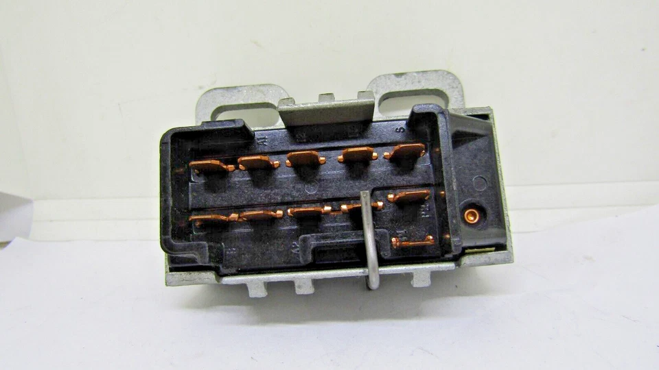 STANDARD US-82 IGNITION SWITCH fits 1972 1974 FORD MUSTANG  NEW VINTAGE - Image 2 of 4