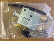 Saf Holland Trailer Brake Control Valve Part Number 90560012 (NEW)