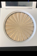 OFRA  Highlighter Makeup