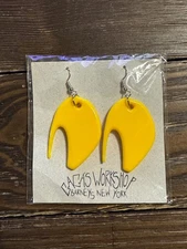 Lady Gaga Barney’s New York Yellow Yottoy Shoe Alexander Mcqueen Heels Earrings