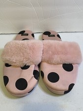 Victoria  s Secret pink slippers Medium