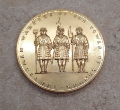 Royal Mint HM Tower Of London Yeomen Warders Commemorative Coin In