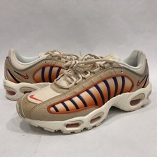 nike tailwind desert ore