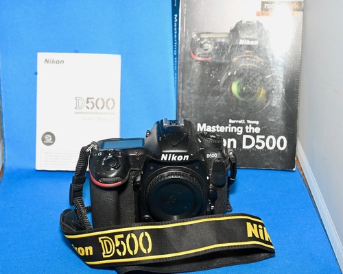 nikon d500 camera body 517,441 clicks but works Great