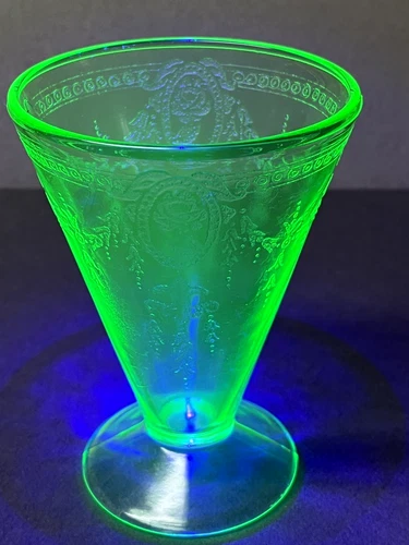 Vintage Depression URANIUM Glass 5" Tumbler-Rose Cameo Pattern 1931!