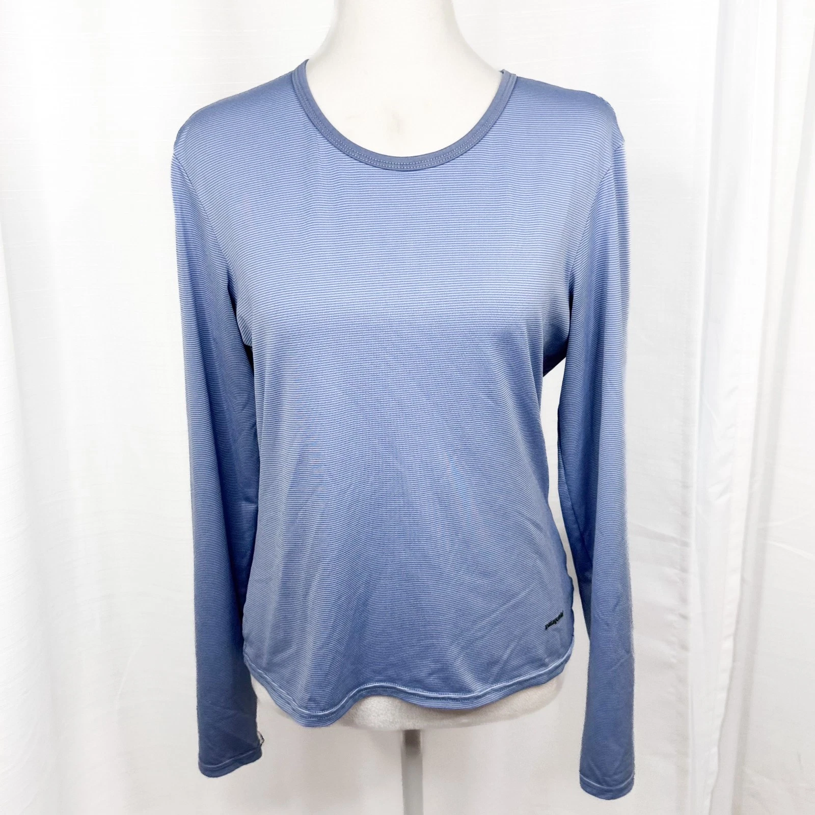 Patagonia Capilene Base Layer Shirt Womens M Blue Striped Long Sleeve Stretch