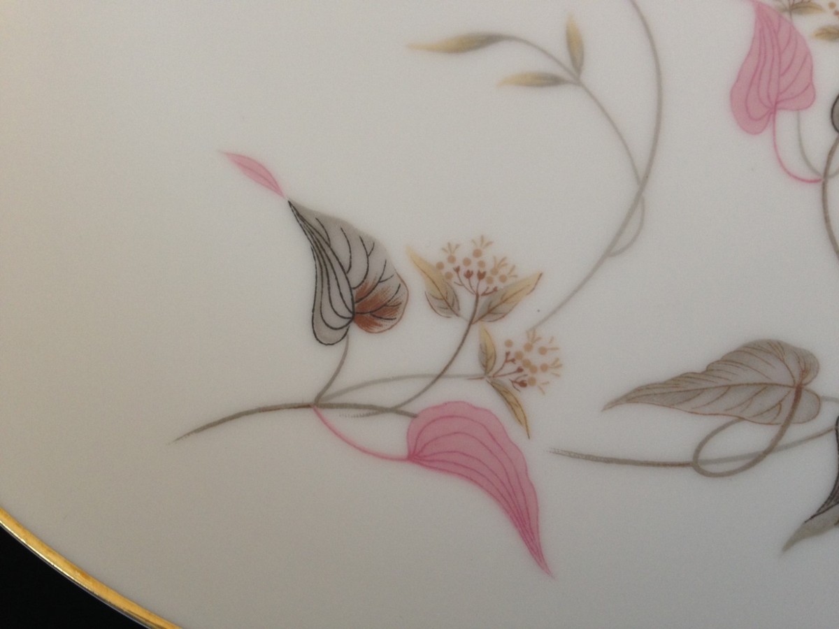 Noritake China Arden 5603 Pink Flowers Gray Leaves 8-1/4