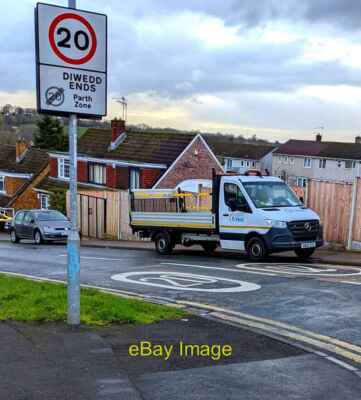 Foto 6x4 Forest van, Rowan Way, Malpas, Newport Newport\/Casnewydd &quot c2022