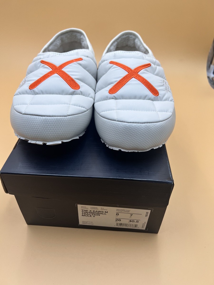 The North Face x KAWS ThermoBall Traction Mule Moonlight The North Face x KAWS ThermoBall Traction Mule Moonlight