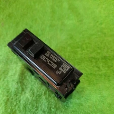 ITE / Siemens/ GOULD 1 Pole 20 Amp QP1-B020 120/240V Plug in Circuit Breaker