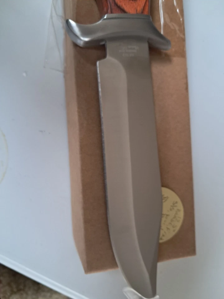 Elk Ridge ER 012, 12.5" Full Tang, dedo ranurado mango de madera liminada hoja s/s Foto 2 de 3