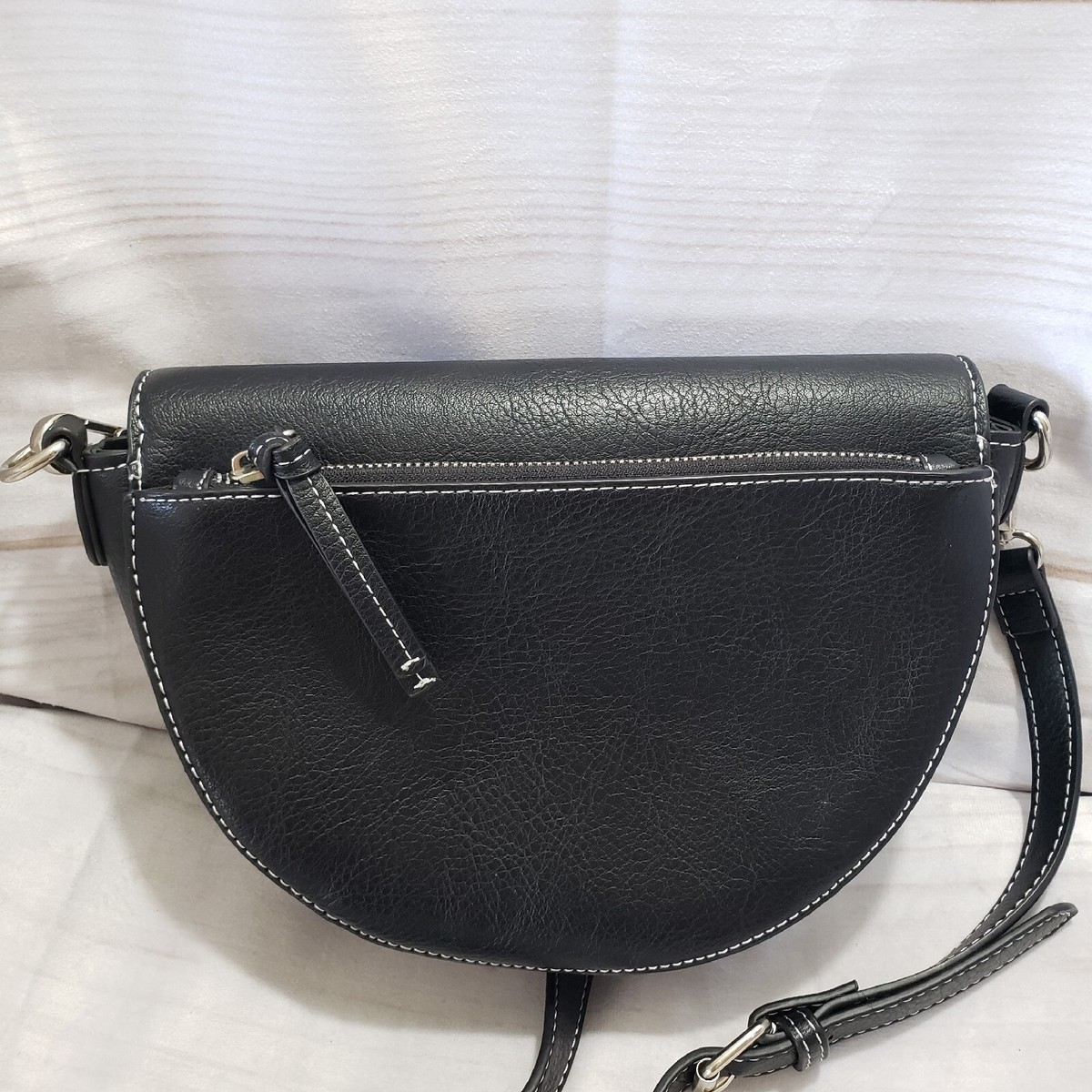 Urban Outfitters☆ ウエスタン・ビーガンレザー・サドルバッグ Urban Outfitters Crossbody Bag Black Vegan Leather Biker