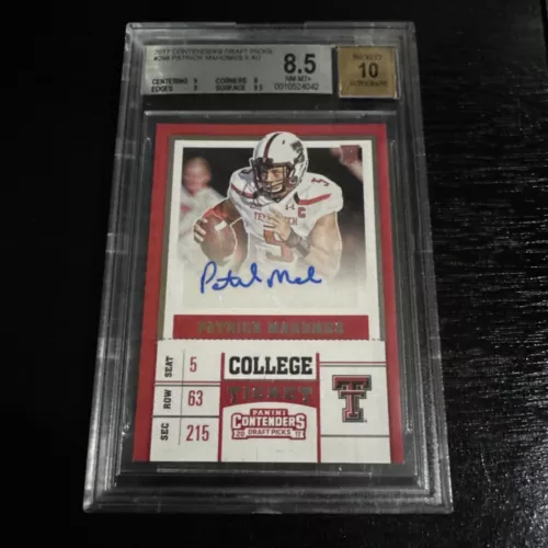 2017 Patrick Mahomes Panini Contenders Draft Picks Auto Graded 8.5
