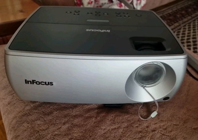 InFocus Beamer IN2104 PLP Projektor 2500 ANSI, gebraucht!