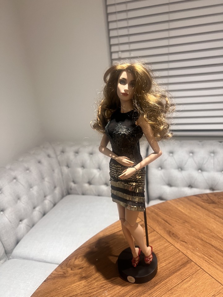 THE LAW SYBARTE DOLL THE SWAN CORONET LAW SUPERFROCK SUPERDOLL LE 12
