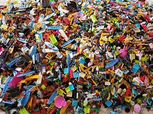 LEGO BULK LOT OF 100 NEW MINIFIGURE ACCESSORIES TOOLS WEAPONS MINIFIG PARTS