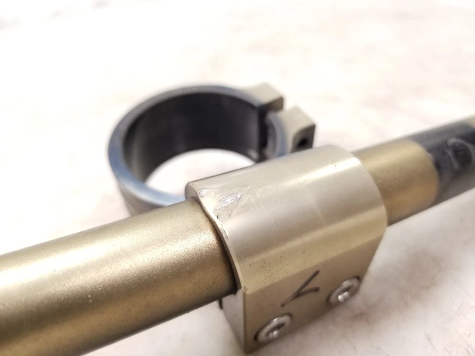 2016 Hyosung GT650R GT 650 Comet 左把手夹 — 第 4/4 张图片