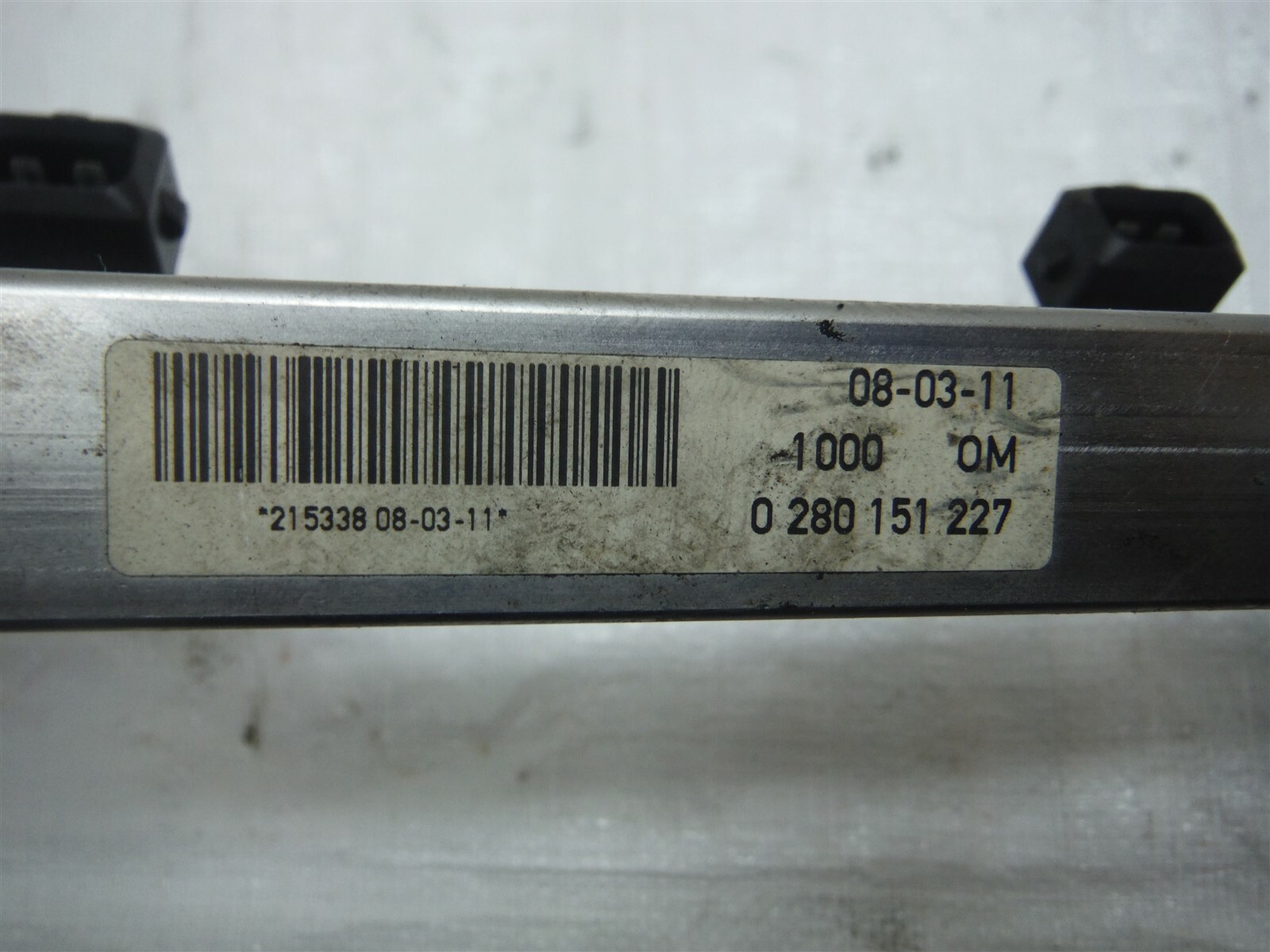 MASERATI QUATTROPORTE GENUINE BOSCH FUEL INJECTORS FUEL RAIL OEM 0 280 158 124