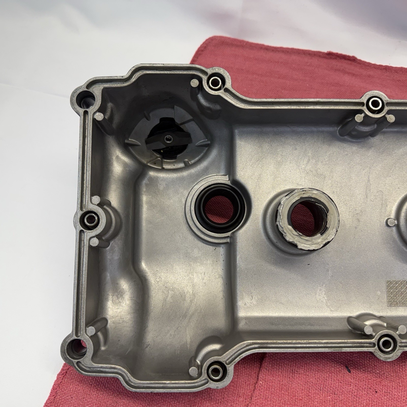 Maserati Quattroporte M139 GranTurismo Right Side Cylinder Head Cover OEM 03-17