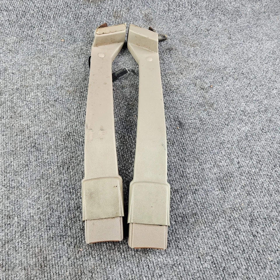 88-99 OBS Chevy GMC C/K 1500 camión canastilla izquierda derecha cinturón de seguridad hebilla bronceado OEM Foto 2 de 4