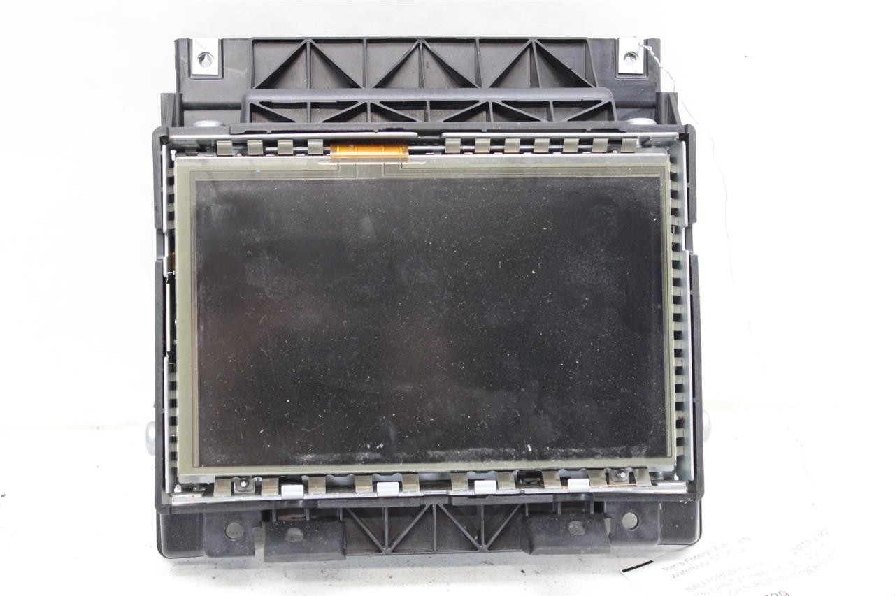 Used Front Center Infotainment Display fits: 2015 Land rover Lr2 display center