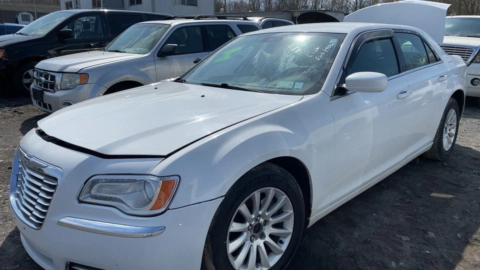 11 12 13 CHRYSLER 300 Engine Assembly/motor - Image 3 of 4