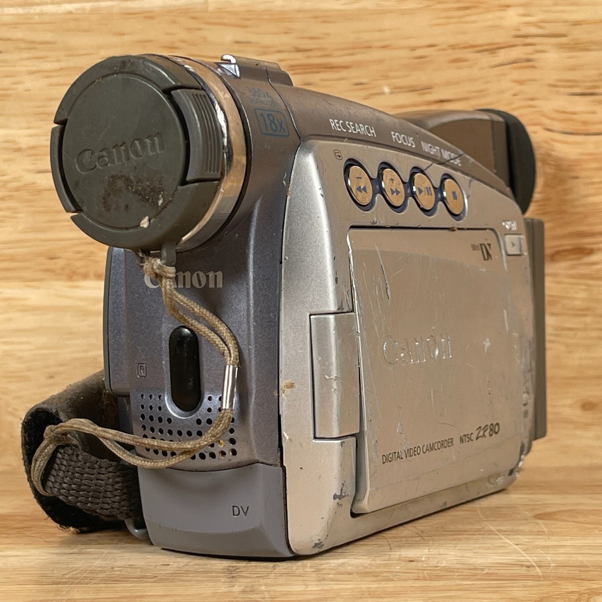 Canon ZR80 Silver Gray Display 18x Optical Zoom MiniDV