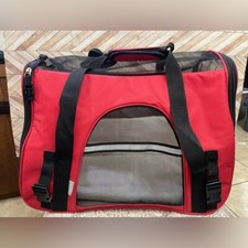 Pet carrier/Travel Paws  Pals brand 17 x 9 x 12  soft sided.