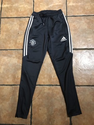 manchester united training pants