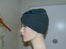 Nike Run Beanie Hat Cap Womens Gray Spell Out Swoosh Logo Gym Ski Winter OSFM