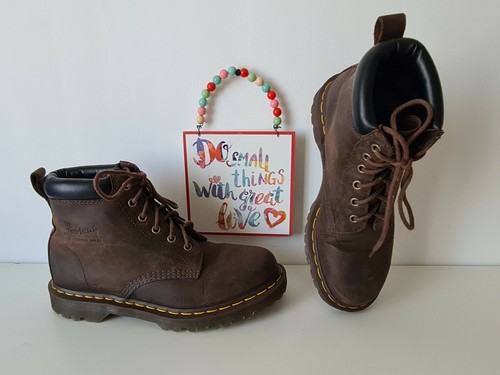 1460 gaucho dr martens