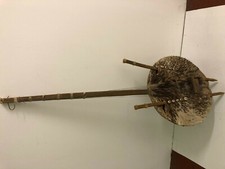 Stary afrykański instrument muzyczny gitara - wys.: 136 cm
