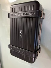 Black Rimowa Case