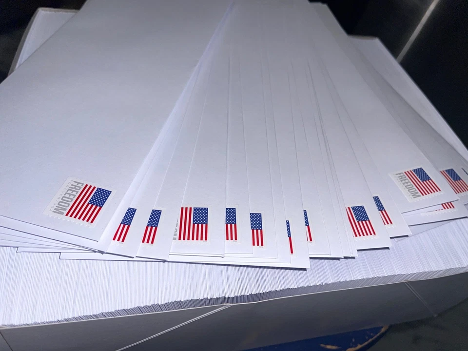 500 sobres EasyClose preestampados #10 con estampillas Forever envío prioritario USPSFast Foto 3 de 4