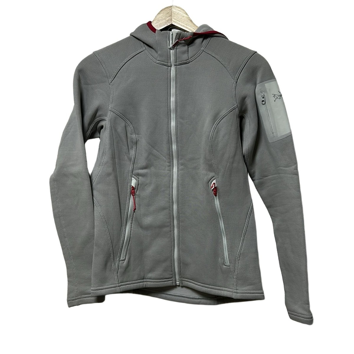 Auth ARC'TERYX Giacca leggera da donna grigio rosso